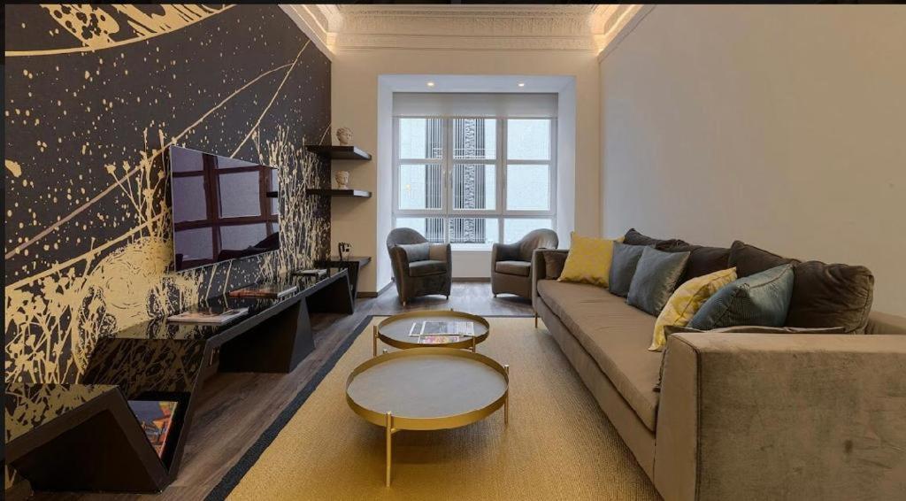 Abando Suites By Next Stop Бильбао Экстерьер фото