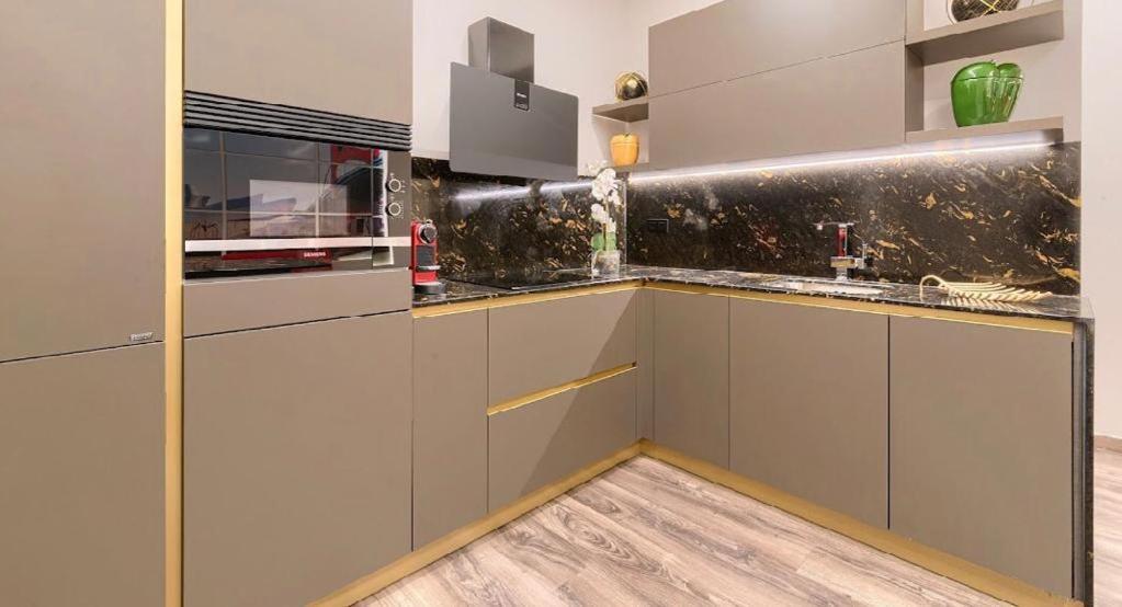 Abando Suites By Next Stop Бильбао Экстерьер фото